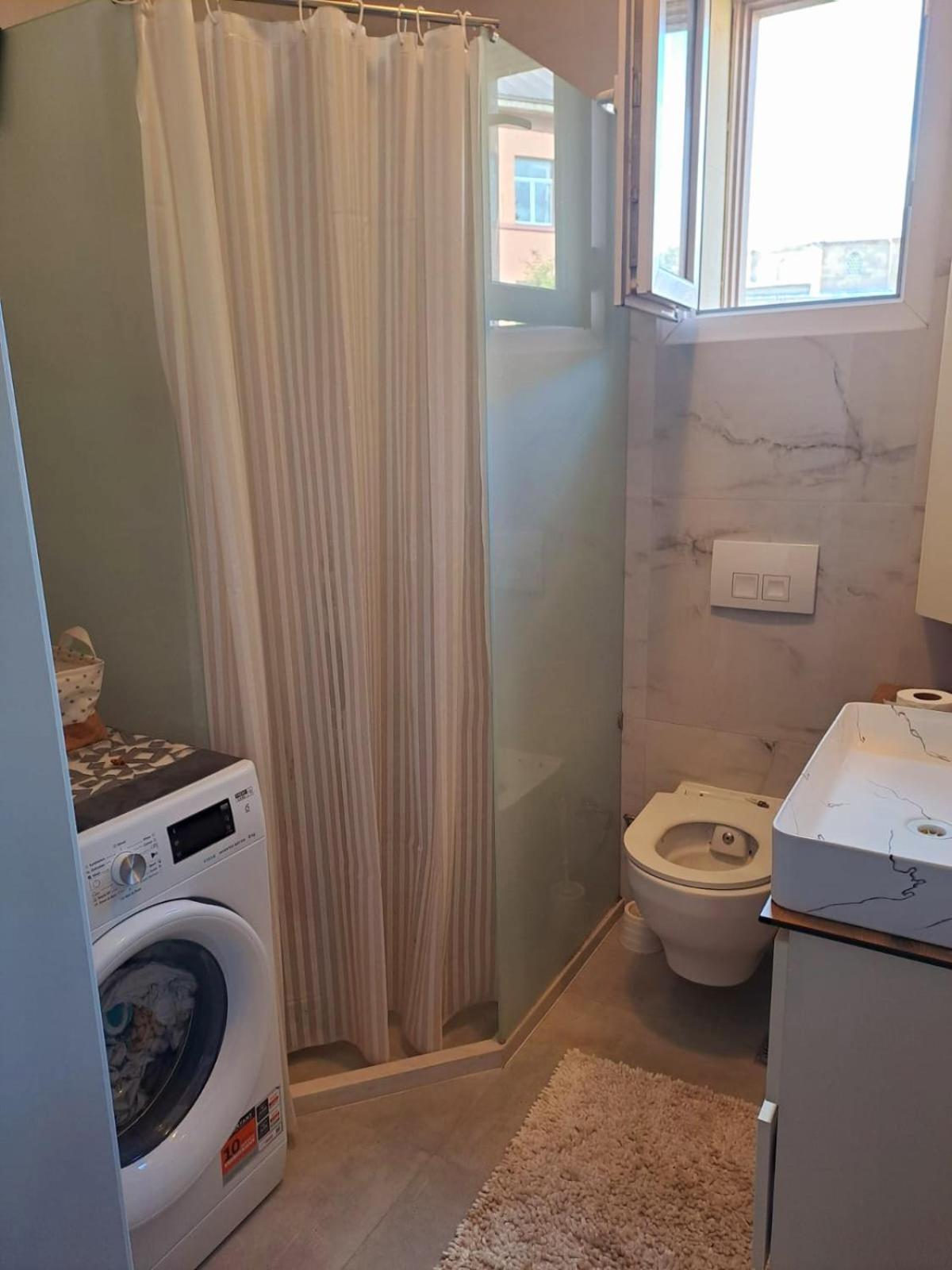 Appartamento Old Street House Pristina Esterno foto