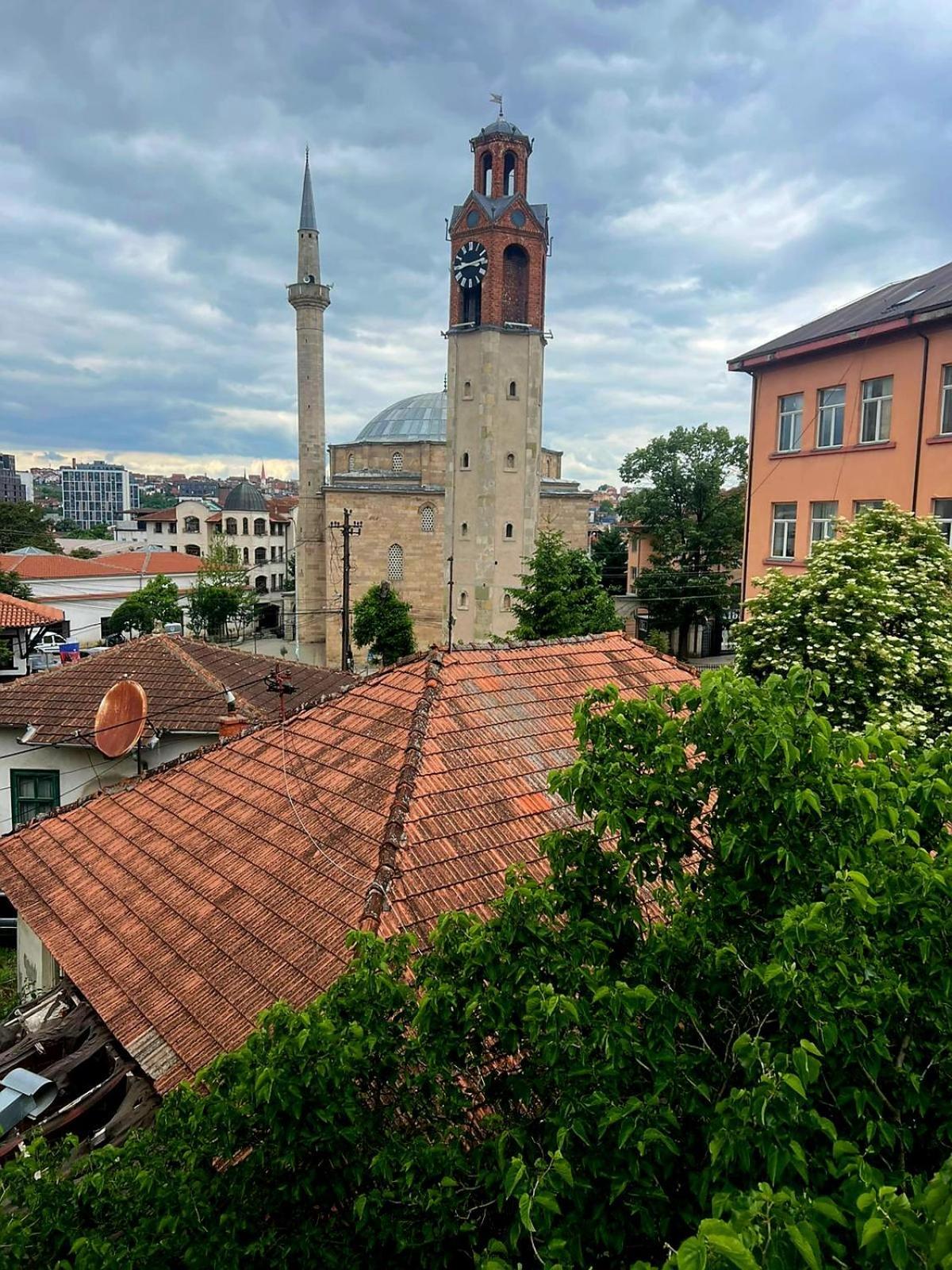 Appartamento Old Street House Pristina Esterno foto